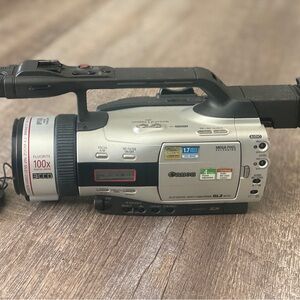 Vintage Canon GL2 camcorder